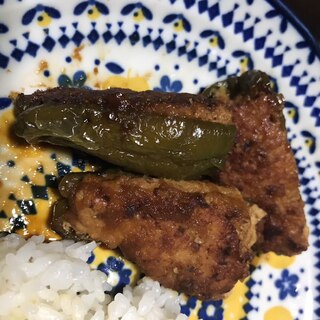 鶏ひき肉でピーマンの肉づめ